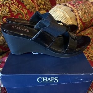 Chaps Black Patent Wedge Slide Sandals, Size 8 1/2